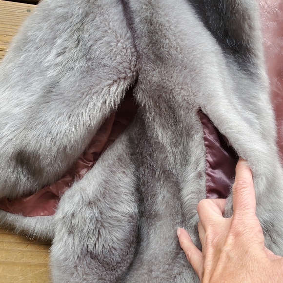 Vintage 60s Faux Fur - Picture 6 of 7